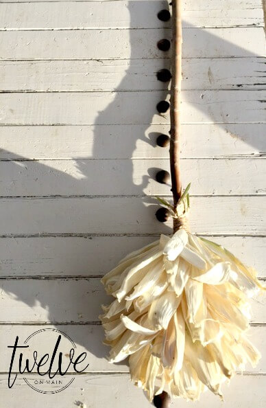 DIY Corn Husk Witches Broom