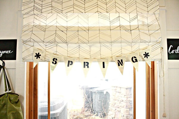Make this spring banner with book pages! Such a great idea! | Twelveonmain.com