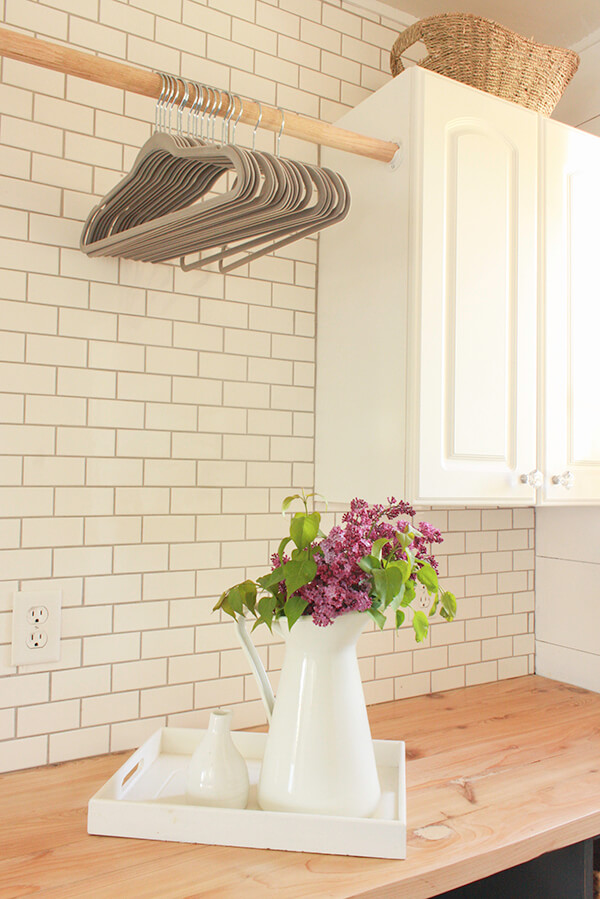 This farmhouse laundry room makeover is amazing! Go check out this One Room Challenge room reveal.