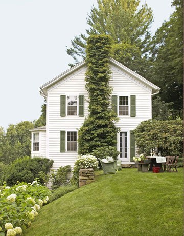 Gorgeous farmhouse style homes with oodles of charm and tons of style.