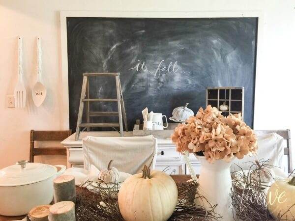 farmhouse-dining-room-for-fall-