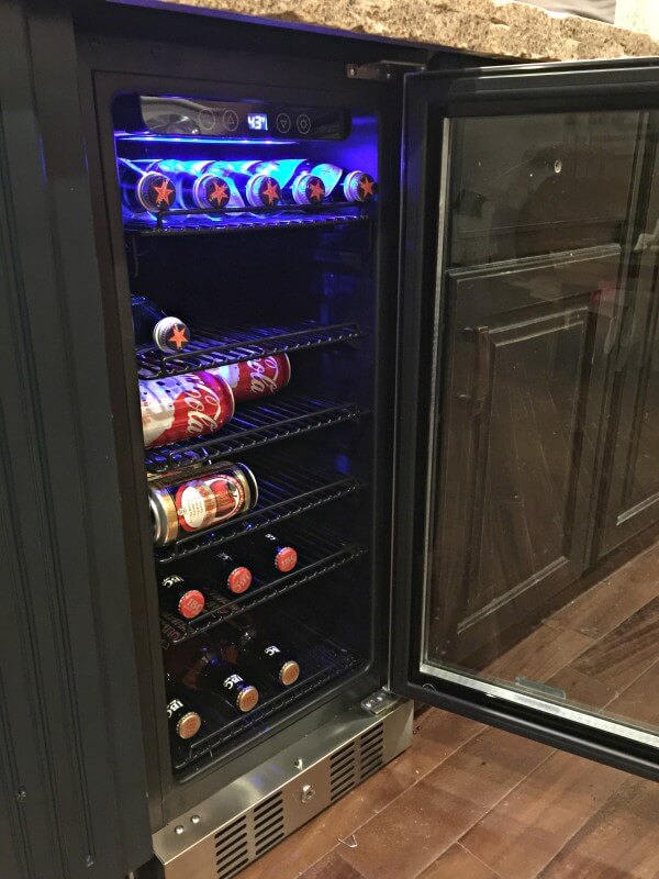 newair-beverage-fridge2
