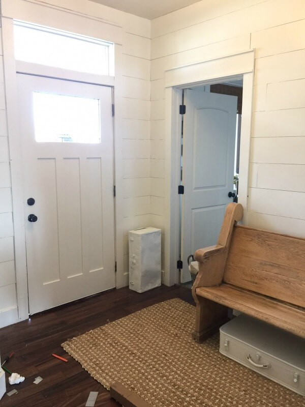Can I complete my farmhouse entry design for under $100 dollars? It can be done, and I will show you how.