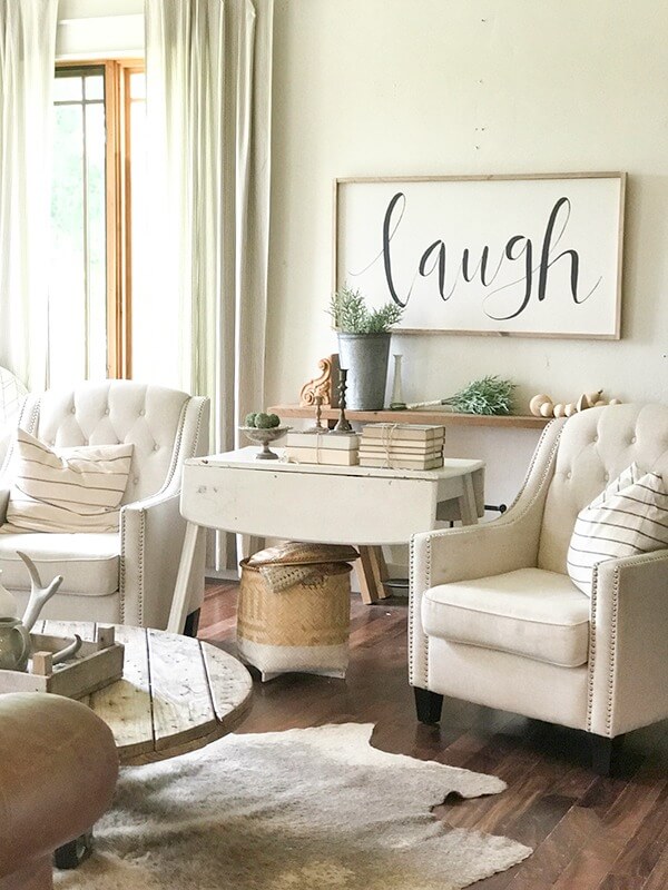 Farmhouse Living Room Ideas for the Summer - Twelve On Main