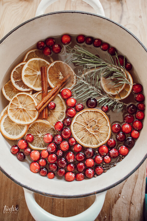 Make this easy stovetop potpourri and your home will smell heavenly!