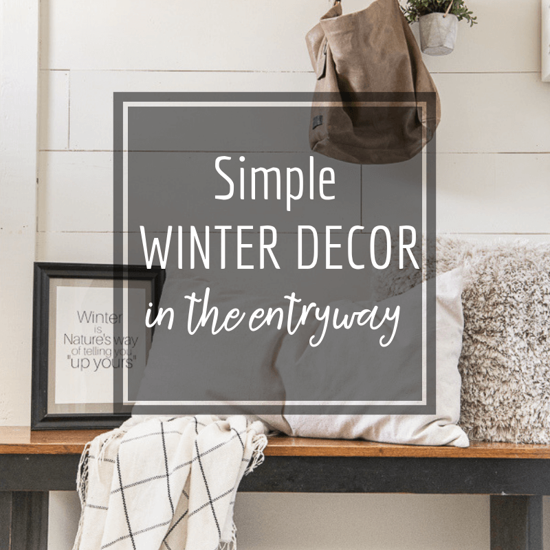 Refreshed Winter Decor in the Entryway
