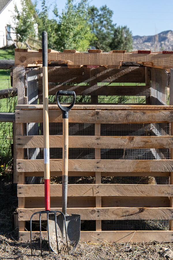 Super Easy Pallet Compost Bin DIY - Twelve On Main