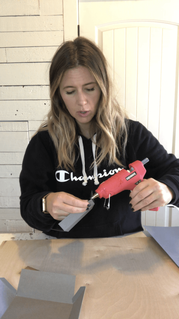 How to make a DIY gift box using the Cricut Maker