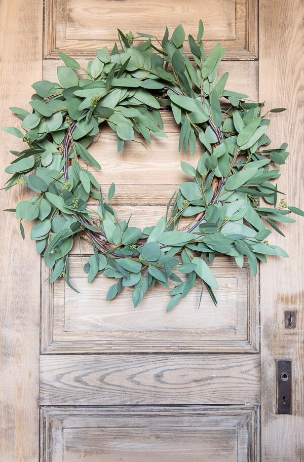 How to make a great spring wreath in under 10 minutes! It can also be changed out for other seasons easily!
