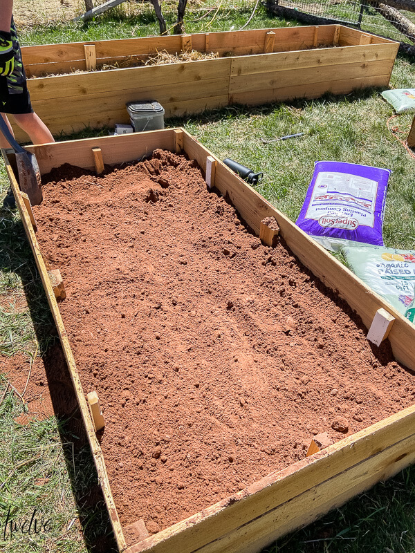 How To Fill A Raised Garden Bed And Save On Soil Twelve On Main - What Soil Do You Use In Raised Garden Beds