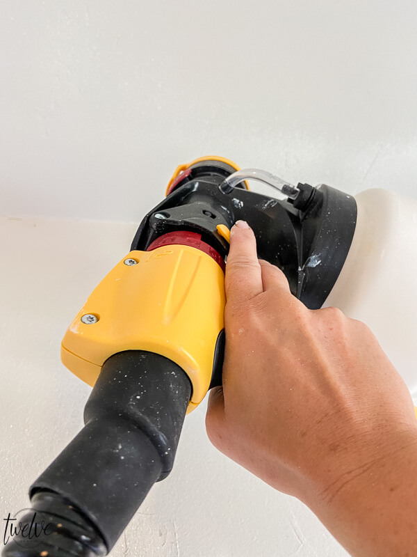 How to paint a room using a paint sprayer.  Check out the step by step instructions, showing how easy it is to get this done in an afternoon.  We used the Wagner Spray Tech Flexio 4300 paint sprayer and it did an amazing job.