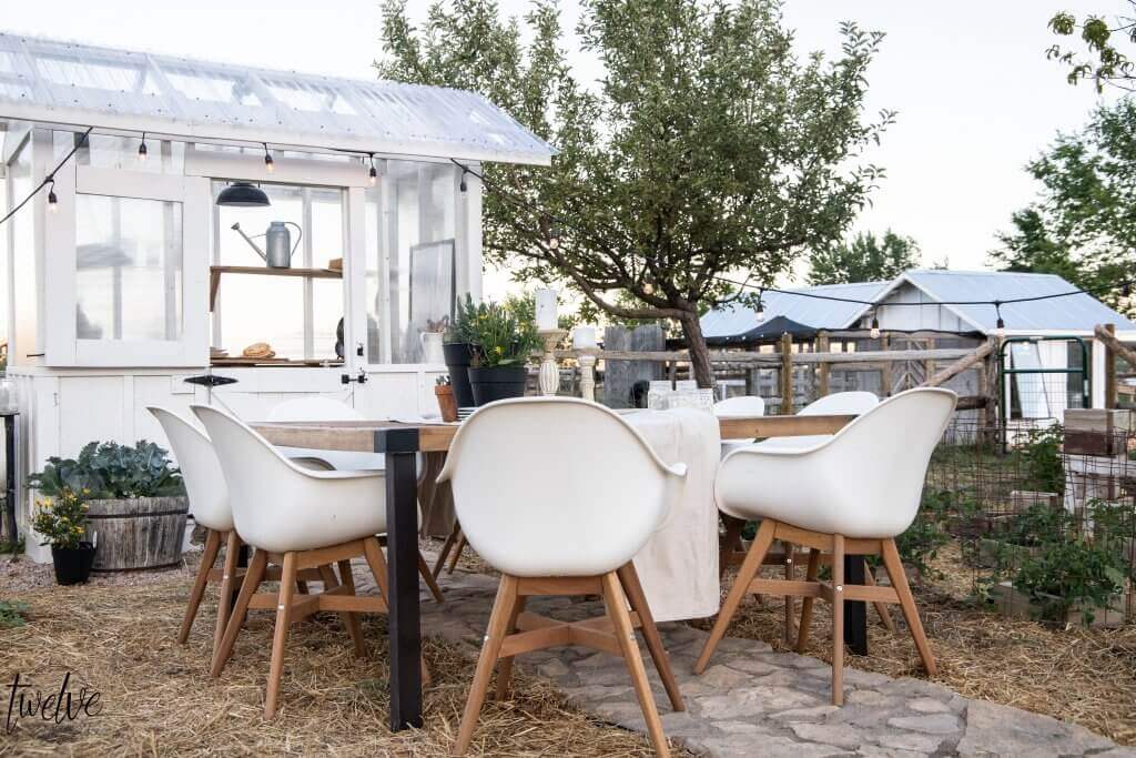 How about creating an outdoor dinner party nestled in the garden, with a gorgeous greenhouse as a backdrop and place to keep the food. Check out this amazing outdoor dining experience and more outdoor dining ideas!