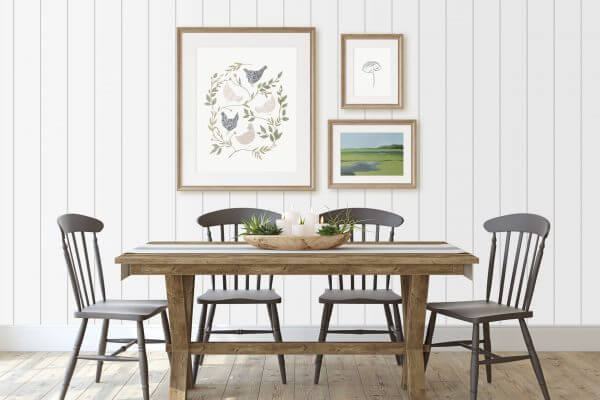 Get your hands on this FREE farmhouse style chicken printable right to your computer!