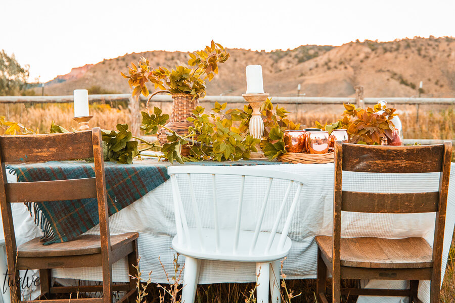 Gorgeous and simple fall table decor, set out in a tall grass field, with Bryce Canyon National Park in the background. A perfect fall day.