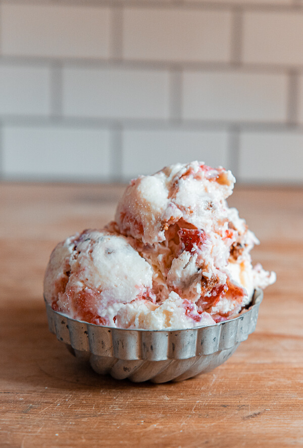 Make this amazing no churn strawberry cheesecake ice cream recipe right now! It is so easy to make and you do not need an ice cream machine.