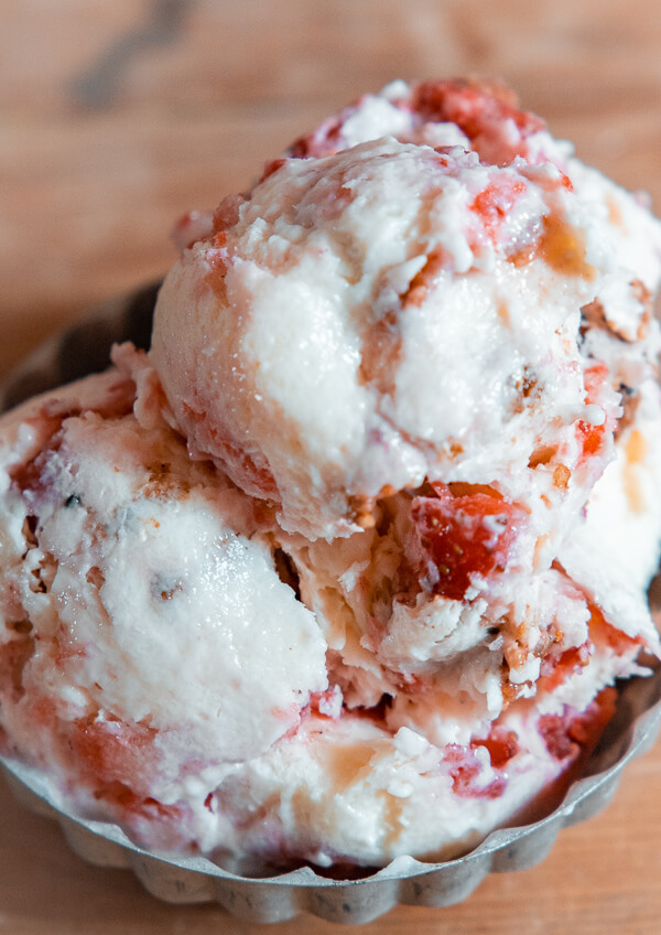 Easy Strawberry Cheesecake Ice Cream Recipe