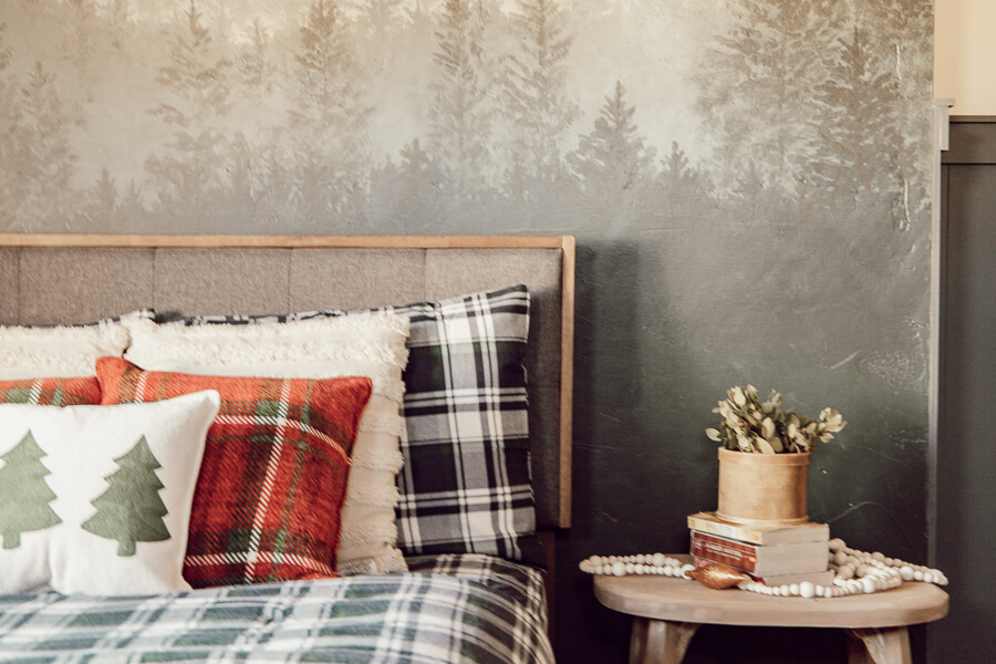 Magical kids Christmas bedroom decor ideas that are affordable and easy to add to any space!