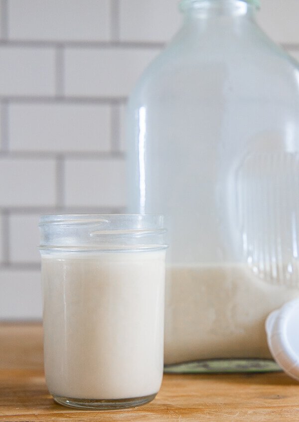 How to make creamy homemade oat milk in under 5 minutes! Oat milk is delicious, easy to make and cost literal pennies to make!