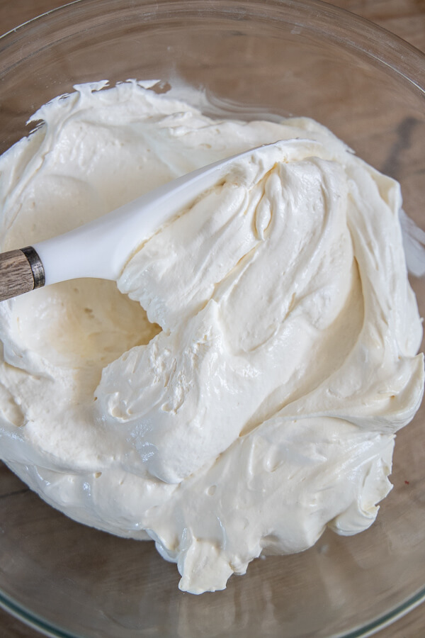 How to make this easy and versatile cool whip frosting.  This is a great alternative to traditional frostings and is perfect on cupcakes.