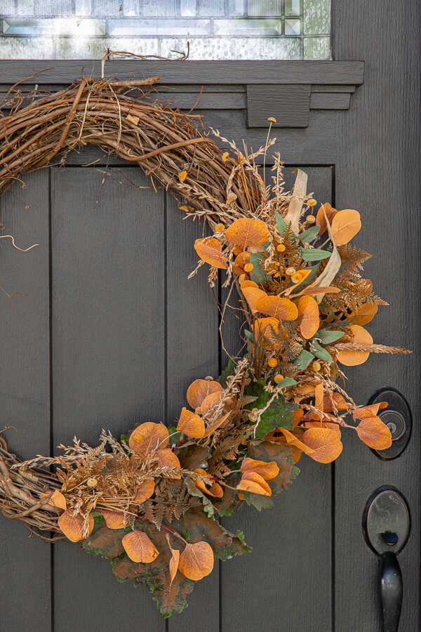 Gorgeous DIY Fall Eucalyptus Wreath