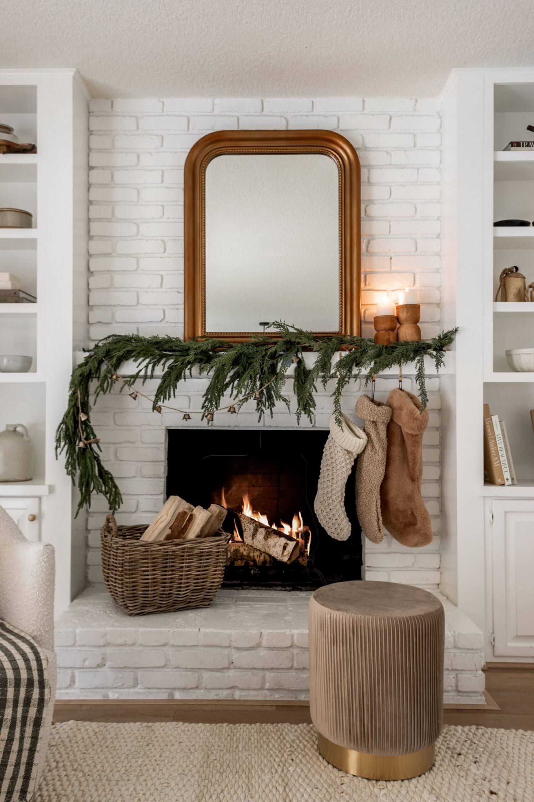 Fireplace Christmas decor